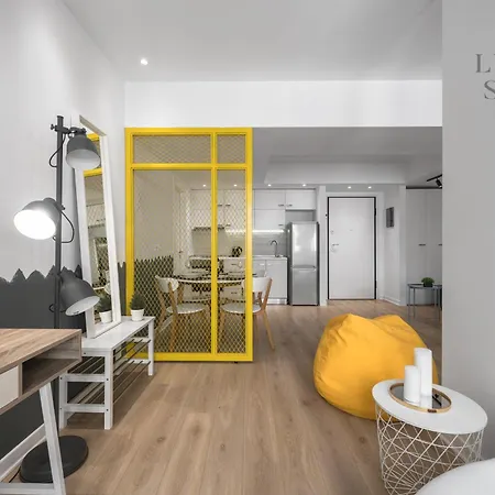 Nyma White Apartments, The Luxury * 塞萨洛尼基