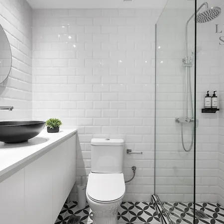 Nyma White Apartments, The Luxury *