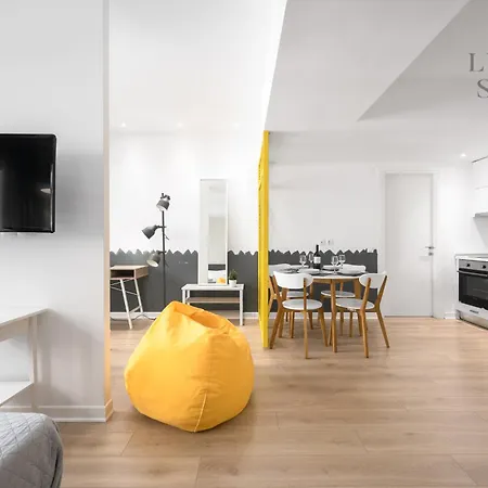 Nyma White Apartments, The Luxury Apartment *