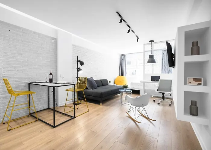 Nyma White Apartments, The Luxury *